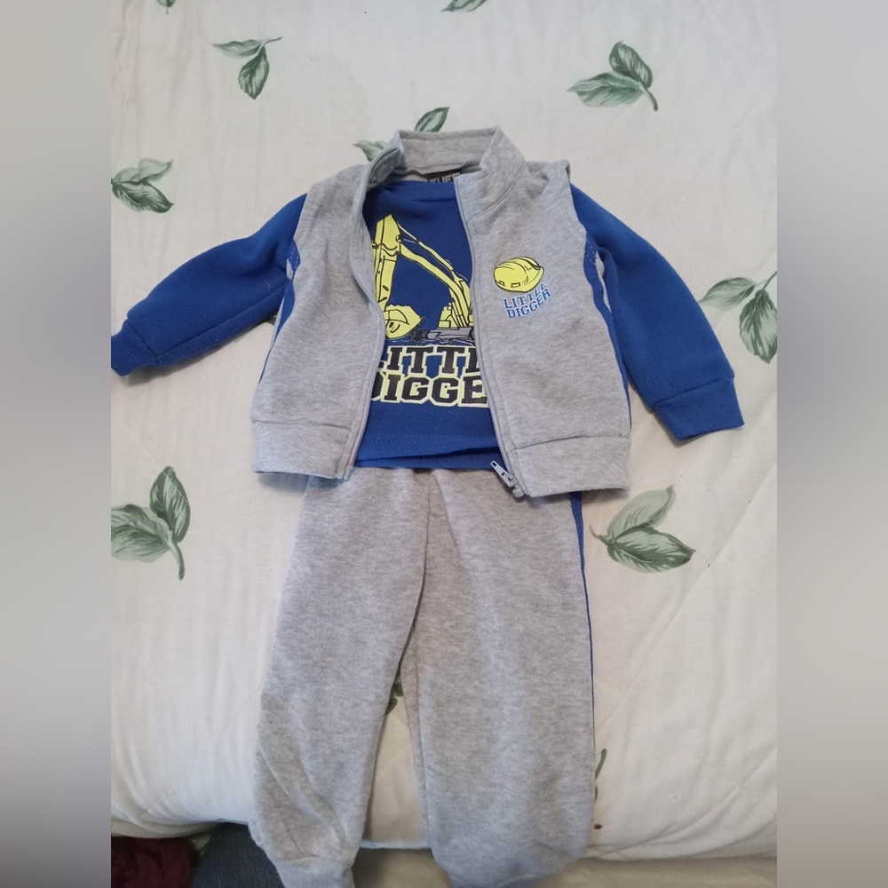 Little digger outfit